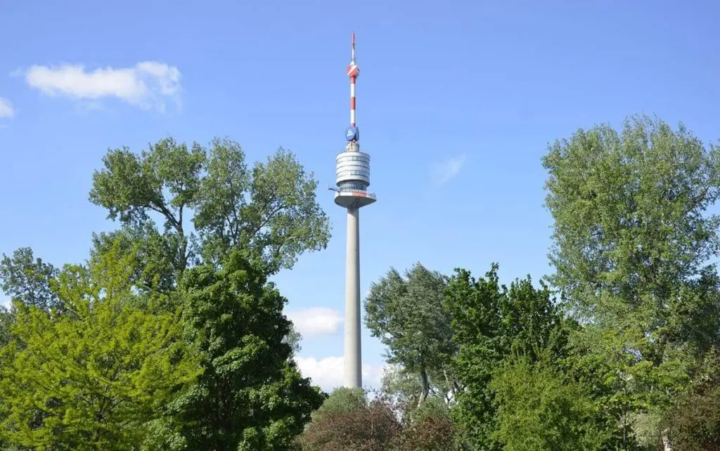 Donauturm Rutsche Wien