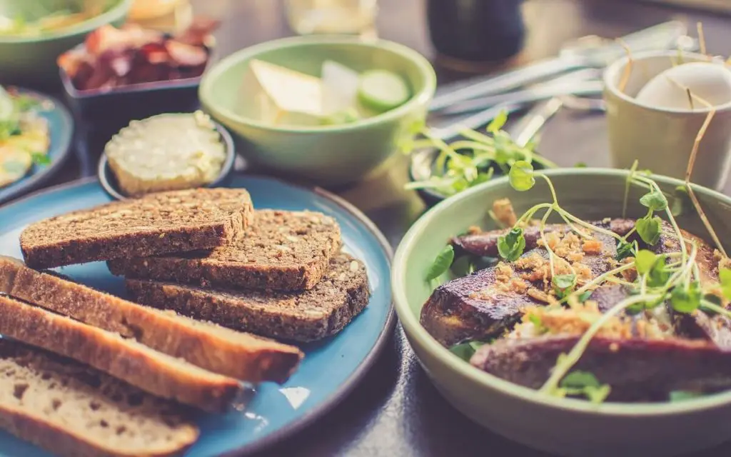 Wellness-Frühstück vs. continental breakfast